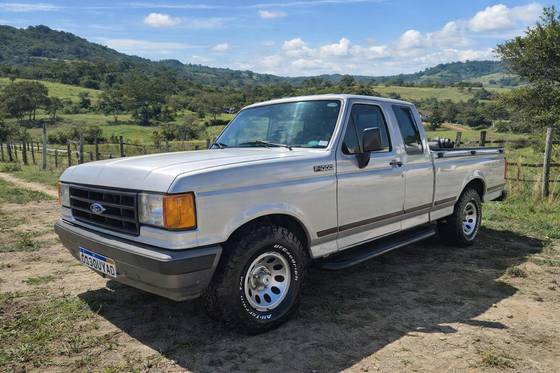 FORD F-1000 3.9 SUPER SÉRIE CS GASOLINA 2P MANUAL